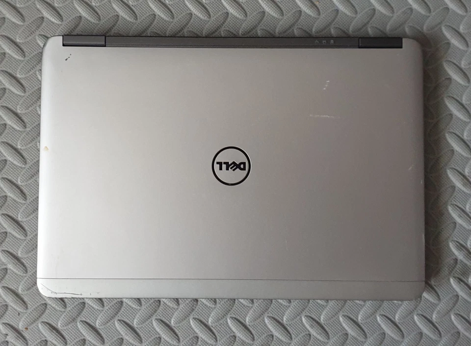 Dell E7240 laptop, Intel Core i5, 128Gb SSD 8Gb RAM, Windows11 Pro
